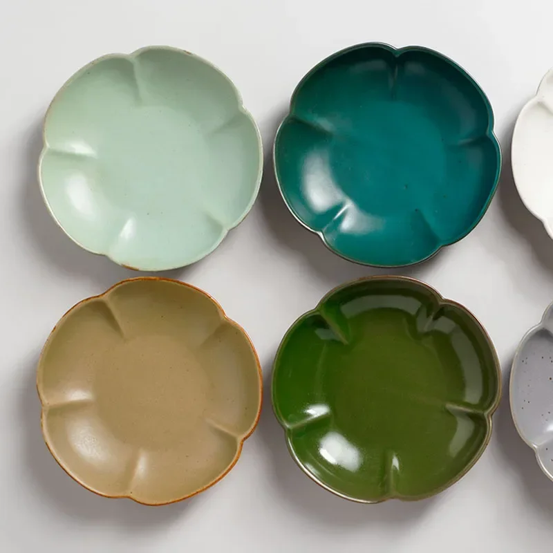 1pc Creative Ceramic Irregularity Petal Shape 6 inches Tableware Home Kitchen Restaurant Supplies Food Salad Fruit Dinner Plate
1pc Creative Ceramic Irregularity Petal Shape 6 inches Tableware Home Kitchen Restaurant Supplies Food Salad Fruit Dinner Plate