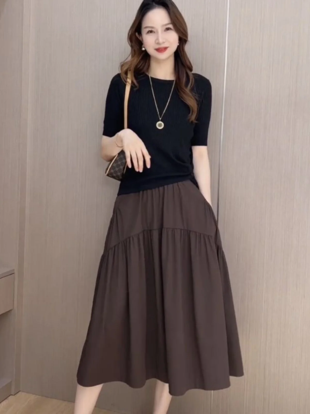 High Waist Pocket Half Skirt Women's Hepburn Style Slimming Fashionable Midi Umbrella Skirt Summer New Large Size Casual Skirt
High Waist Pocket Half Skirt Women's Hepburn Style Slimming Fashionable Midi Umbrella Skirt Summer New Large Size Casual Skirt