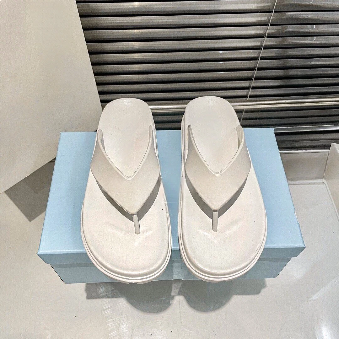 Summer Hot Selling Women's Platform Flip-Flops Casual and Versatile Sandals Summer Beach Slippers Non-Slip Women's Sandals Gifts
Summer Hot Selling Women's Platform Flip-Flops Casual and Versatile Sandals Summer Beach Slippers Non-Slip Women's Sandals Gifts