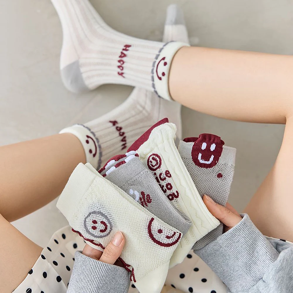 1 Pairs Women's Socks Cute Cartoon Thin Mesh Breathable Spring Summer Fashion Lace Edge Middle Tube Street Style Daily Socks
1 Pairs Women's Socks Cute Cartoon Thin Mesh Breathable Spring Summer Fashion Lace Edge Middle Tube Street Style Daily Socks