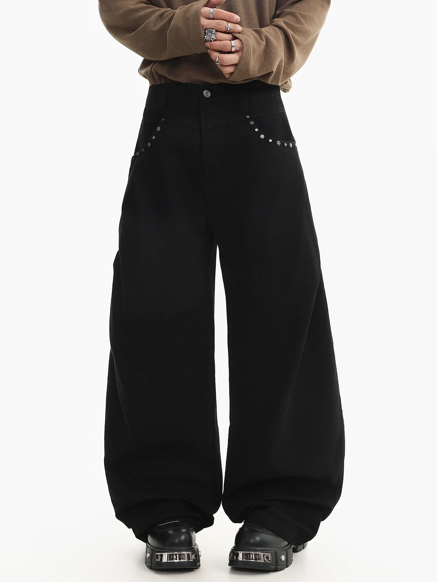 Retro American Rivet Design Loose Straight Leg Jeans for Men Washed Simple Style Spring New Arrival Casual High Waist Zipper Fly
Retro American Rivet Design Loose Straight Leg Jeans for Men Washed Simple Style Spring New Arrival Casual High Waist Zipper Fly