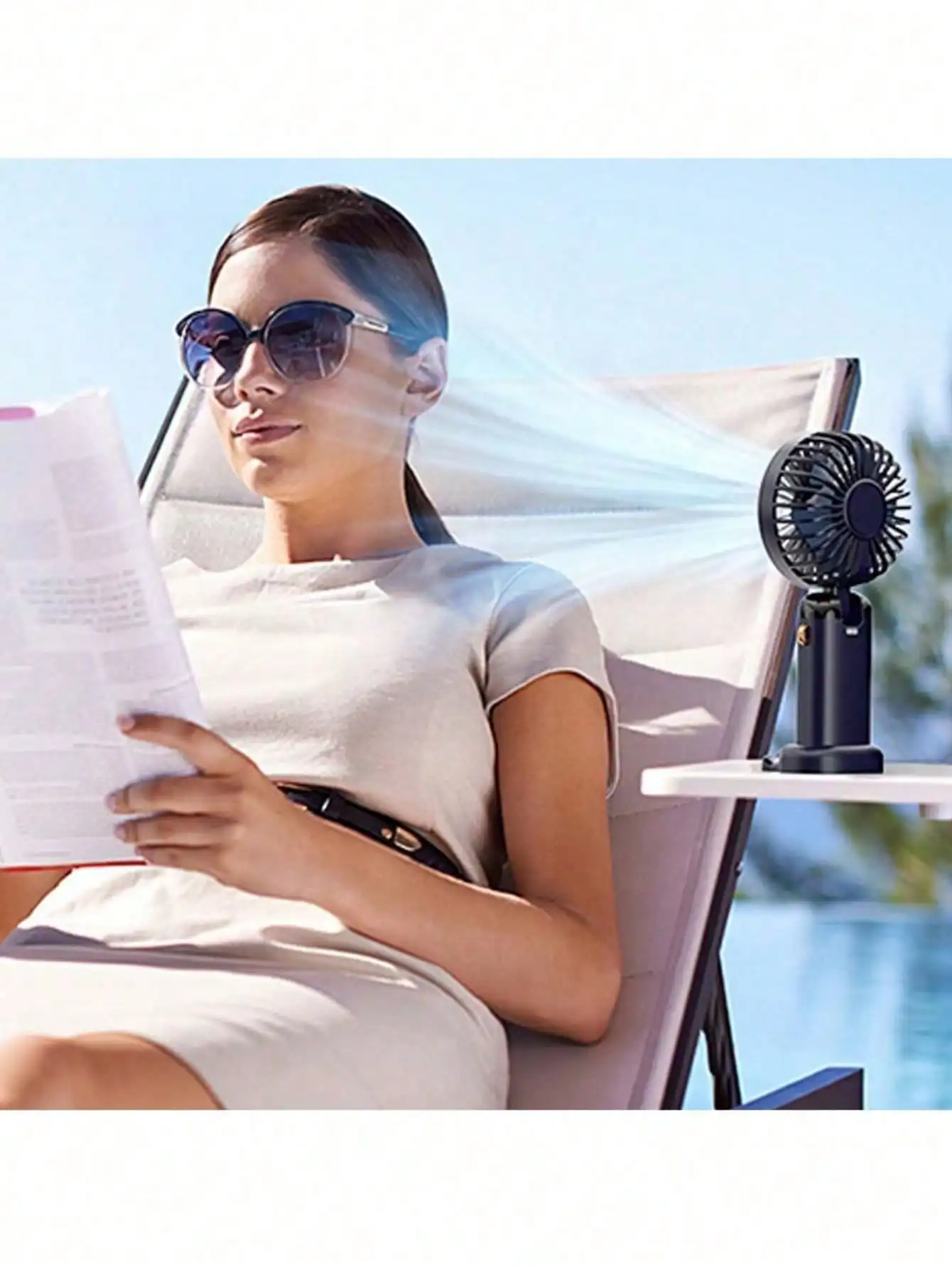 New Handheld Small Fan Cooling Digital Display Fan Portable Electric Fan Outdoor Super Cooling Artifact
New Handheld Small Fan Cooling Digital Display Fan Portable Electric Fan Outdoor Super Cooling Artifact