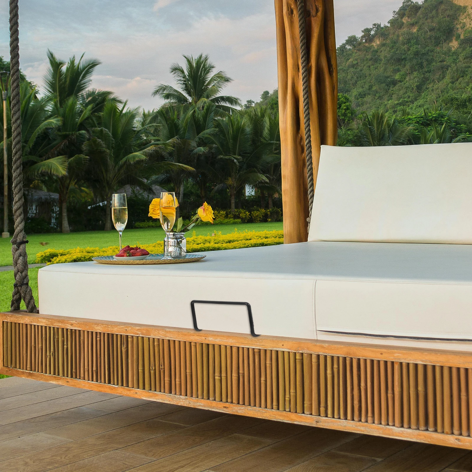 2Pcs Metal Mattress Retainer Non-Slip Slide Stopper High Hardness Anti-Deform Practical Easy Install Mattress Retainer
2Pcs Metal Mattress Retainer Non-Slip Slide Stopper High Hardness Anti-Deform Practical Easy Install Mattress Retainer