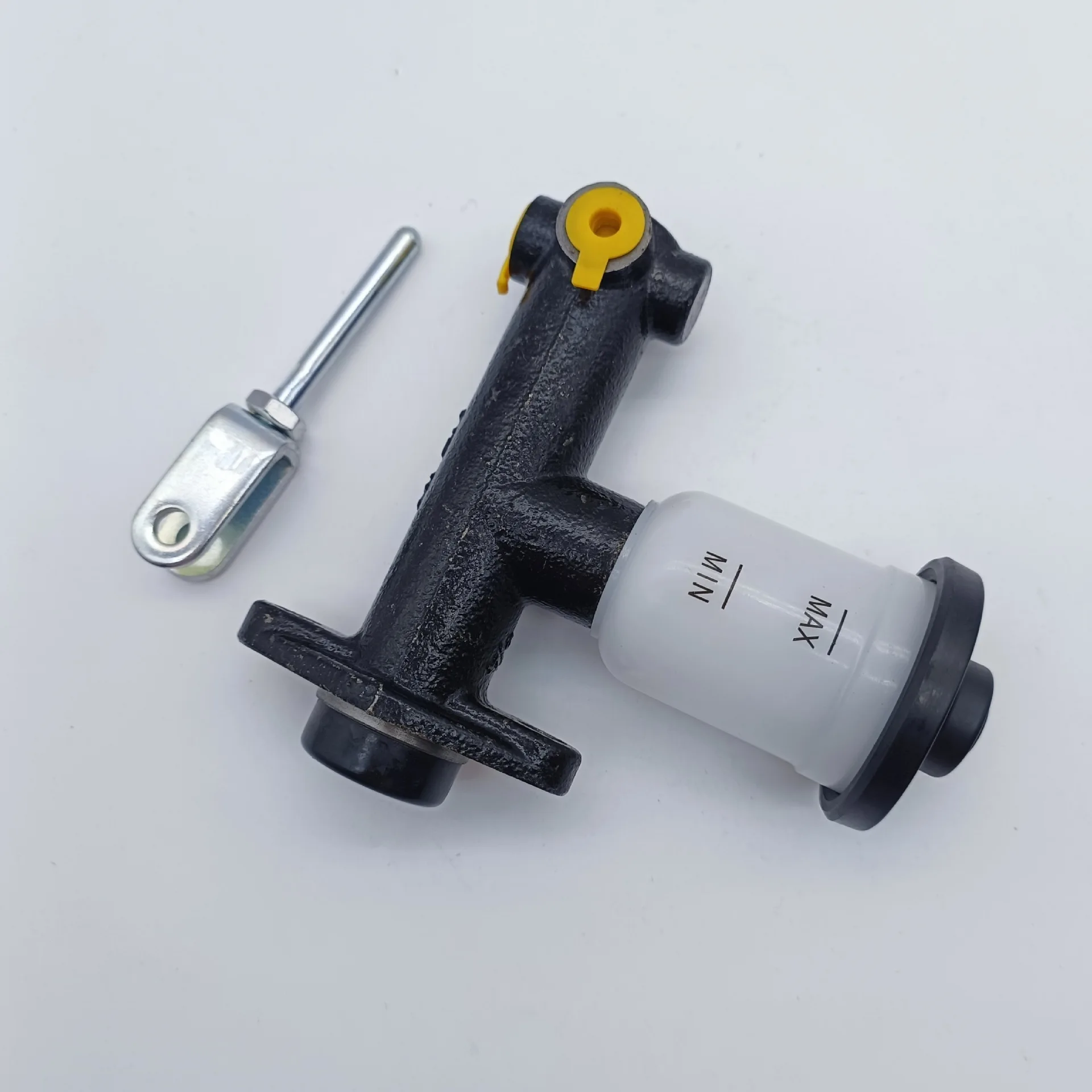 Forklift Accessories 2-3 Tons D30G/D30NXP with Oil Cup Brake Pump Master Cylinder
Forklift Accessories 2-3 Tons D30G/D30NXP with Oil Cup Brake Pump Master Cylinder