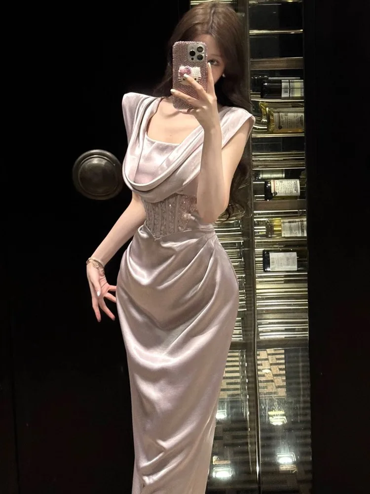 Ele Purple Satin Fibone Design Heavy Embroidery Long Dr High Waist Slit Sexy Ladylike Bodycon Gown for Women
Ele Purple Satin Fibone Design Heavy Embroidery Long Dr High Waist Slit Sexy Ladylike Bodycon Gown for Women