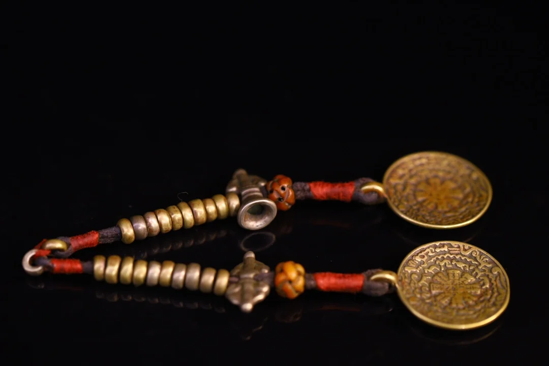 5"Tibet Temple Collection Old Bronze Buddha Bead Mosaic Vajra Buddhist Counting tool Buddha plaque Pendant Amulet Dharma
5"Tibet Temple Collection Old Bronze Buddha Bead Mosaic Vajra Buddhist Counting tool Buddha plaque Pendant Amulet Dharma
