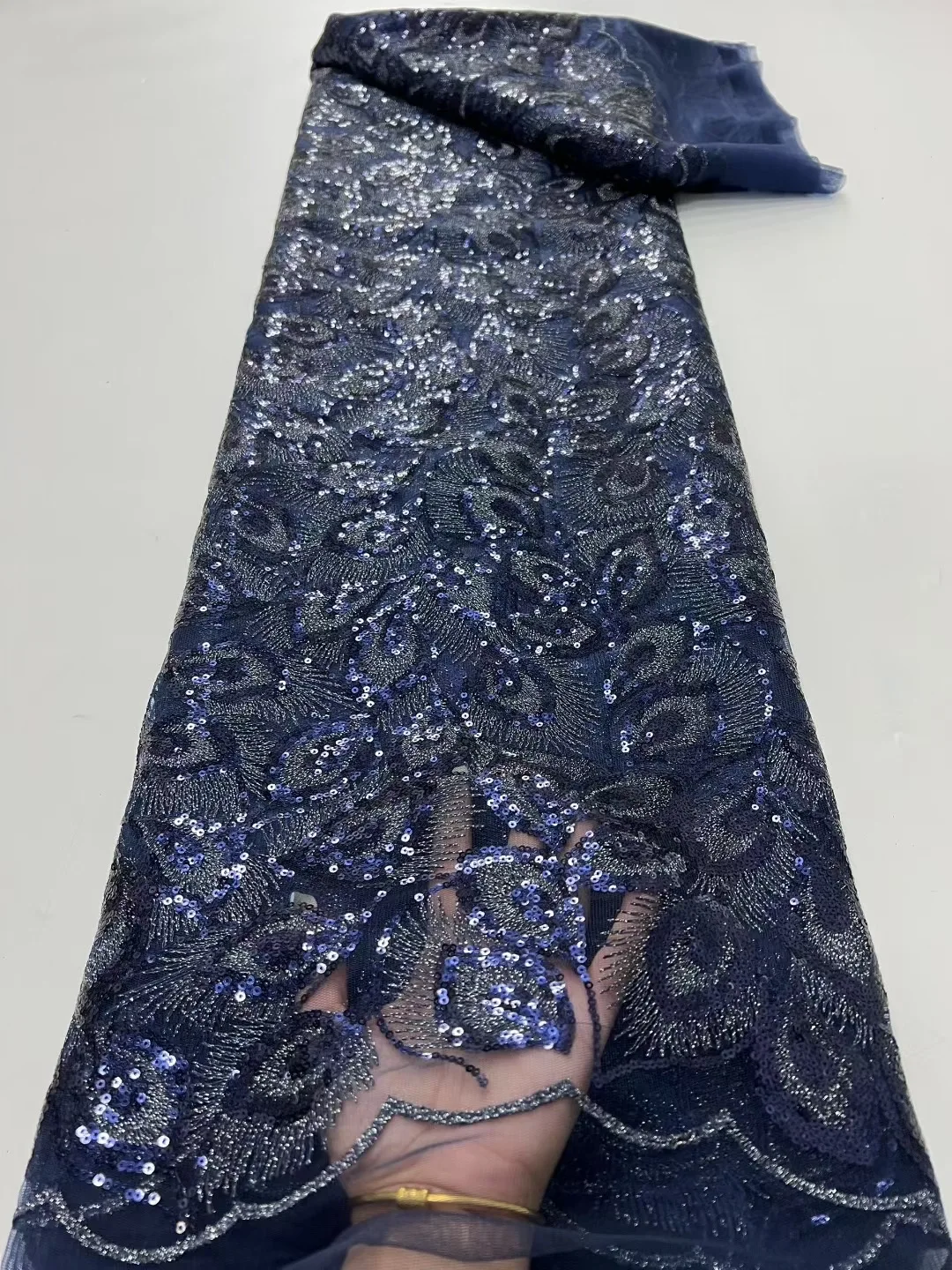African French Sequined Lace Fabrics High Quality Tulle Lace 5 Yards Nigerian Embroidered Dress Material For Party Wedding 733
African French Sequined Lace Fabrics High Quality Tulle Lace 5 Yards Nigerian Embroidered Dress Material For Party Wedding 733