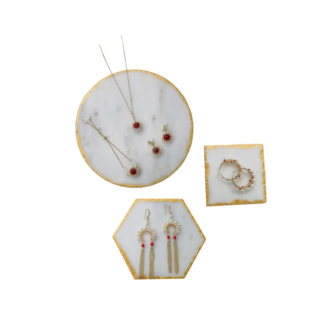 Natural marble damage phnom penh process simple personality fashion style jewelry display props
Natural marble damage phnom penh process simple personality fashion style jewelry display props