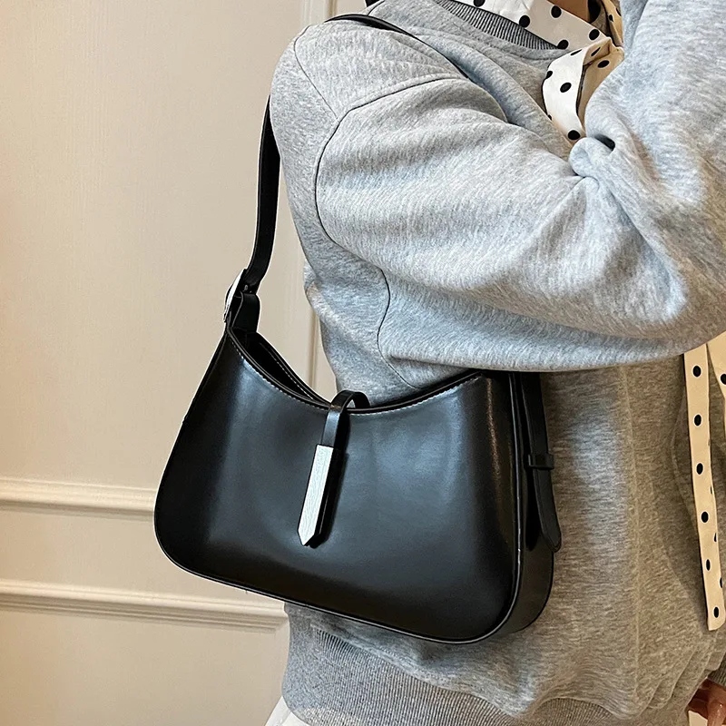 2025 Women Underarm Shoulder Bags Simple Style Casual Commuting Bag High-End Vegan Leather Lightweight Crossbody for Travel Work
2025 Women Underarm Shoulder Bags Simple Style Casual Commuting Bag High-End Vegan Leather Lightweight Crossbody for Travel Work