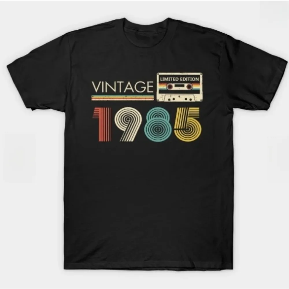 Birthday Gift Customization 1985 Cassette 40 Years Old Birthday Retro T Shirt Men and Women Loose Summer Casual Versatile Top
Birthday Gift Customization 1985 Cassette 40 Years Old Birthday Retro T Shirt Men and Women Loose Summer Casual Versatile Top