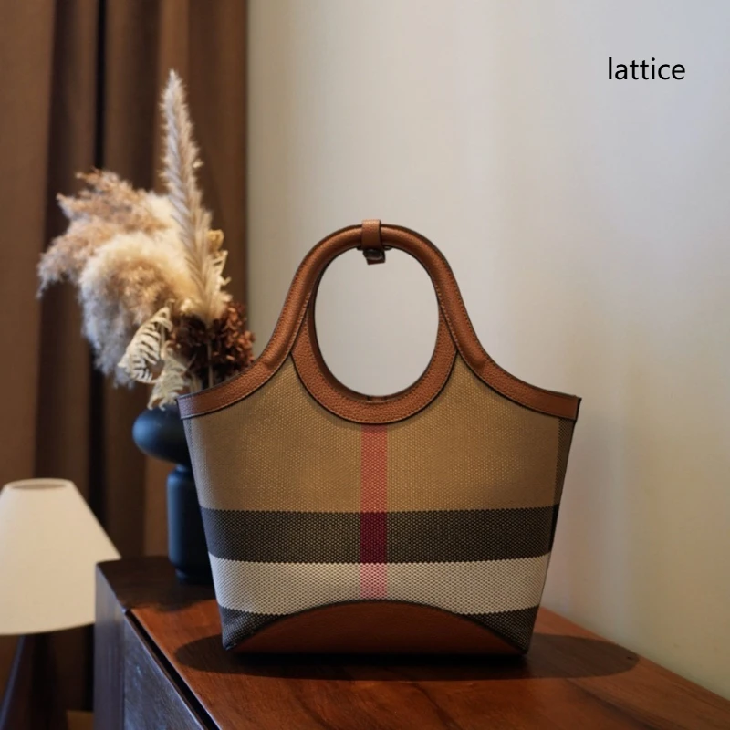 Checked armpit bag new style letter crossbody crescent bag retro British style single shoulder women's bag
Checked armpit bag new style letter crossbody crescent bag retro British style single shoulder women's bag