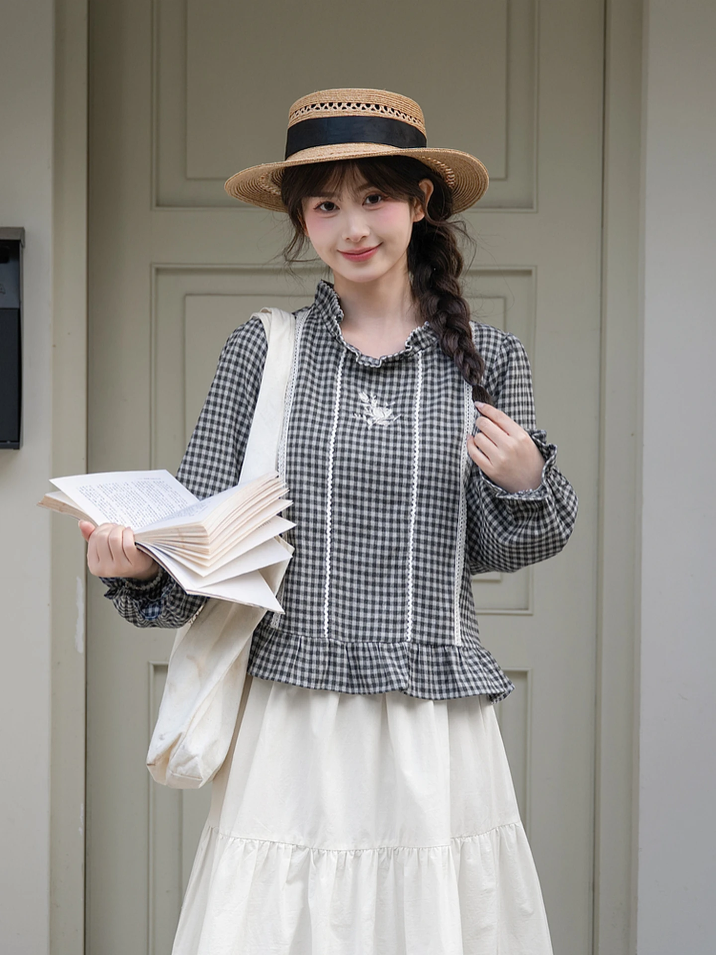 Sweet Lace Splice Design Checkered Shirt Women's New 2026 Versatile Top Long Sleeve Cotton Lyocell Polyester Blend Casual Wear
Sweet Lace Splice Design Checkered Shirt Women's New 2026 Versatile Top Long Sleeve Cotton Lyocell Polyester Blend Casual Wear