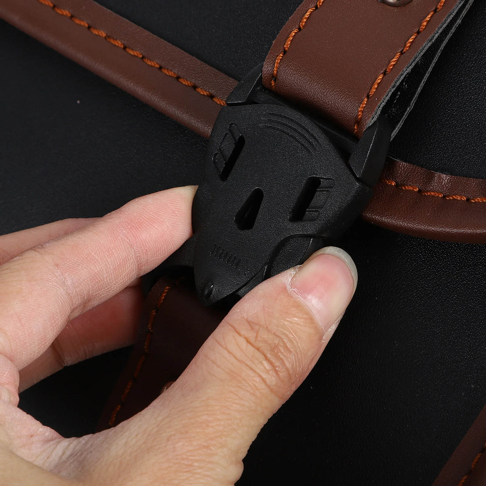 Motorcycle Saddlebag Organizer PU Dual Color Easy Install Durable Fork Handlebar Side Rear Storage Bag Motorcycle
Motorcycle Saddlebag Organizer PU Dual Color Easy Install Durable Fork Handlebar Side Rear Storage Bag Motorcycle