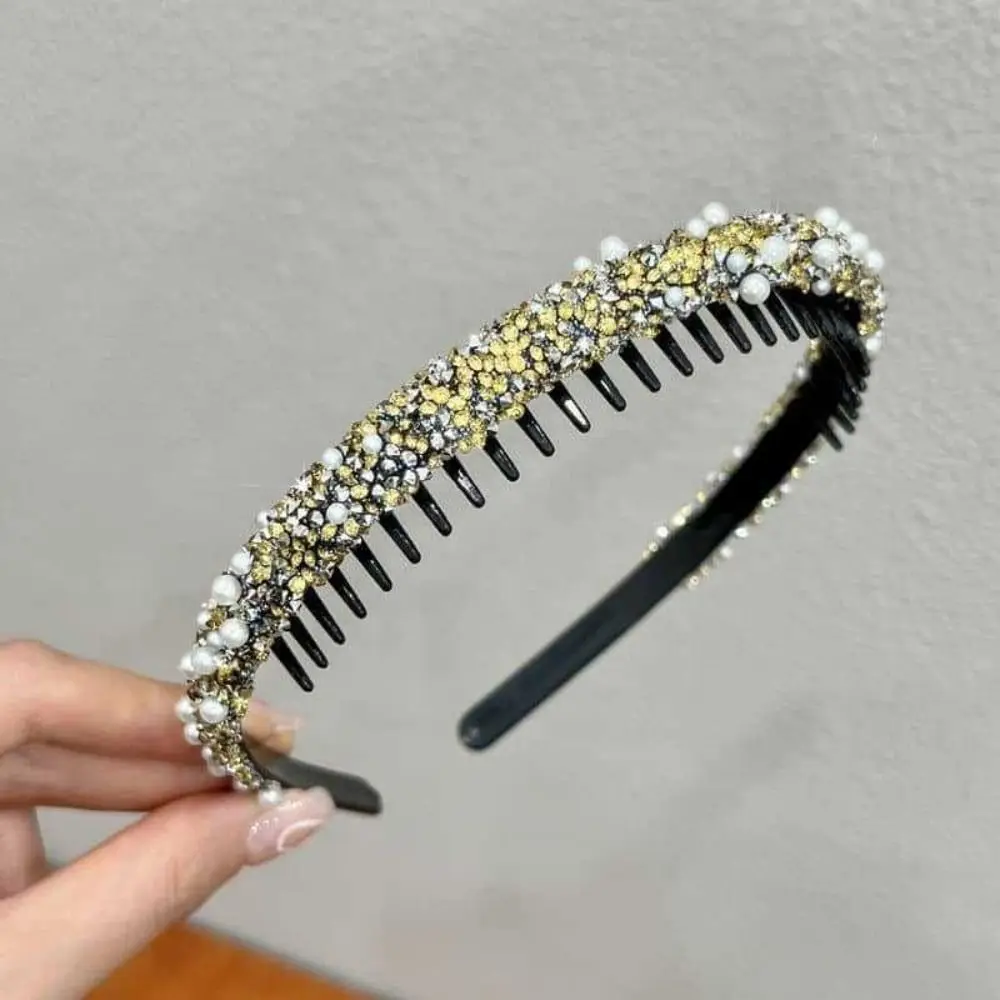 Sweet Rhinestones Antislip Hairband Pearl Thin Crystal Teeth Headband Korean Style Headwear Plastic Face Wash Hair Hoop
Sweet Rhinestones Antislip Hairband Pearl Thin Crystal Teeth Headband Korean Style Headwear Plastic Face Wash Hair Hoop