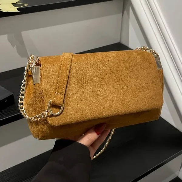 Зимняя винтажная сумка-хобо 2025 года, элегантная женская сумка через плечо с клапаном и цепочкой, универсальная сумка через плечо, минималистичная сумка «день-ночь»
Зимняя винтажная сумка-хобо 2025 года, элегантная женская сумка через плечо с клапаном и цепочкой, универсальная сумка через плечо, минималистичная сумка «день-ночь»