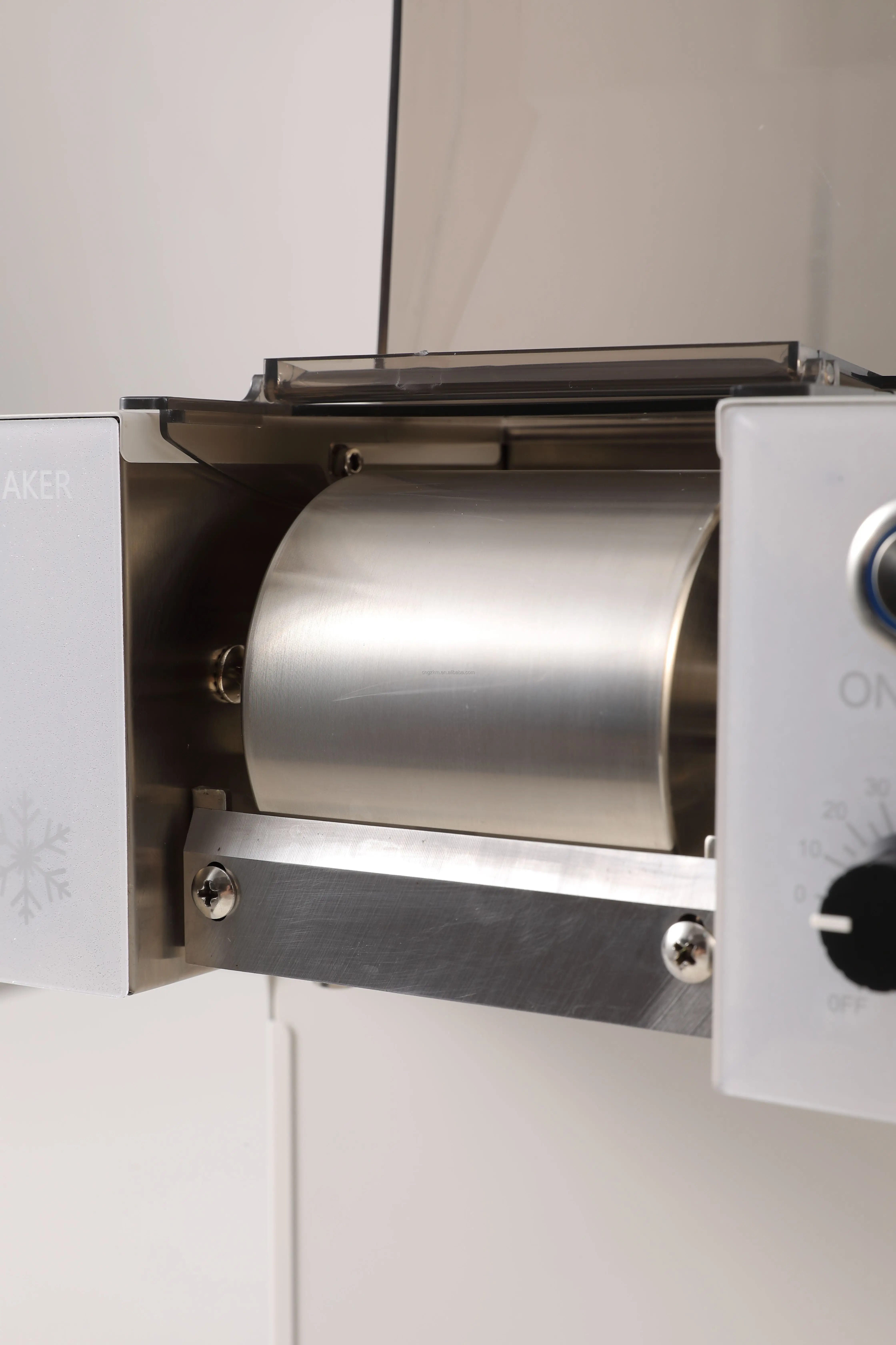 Economic Ice Maker Bingsu Snowflake Ice Machine with SS304
Economic Ice Maker Bingsu Snowflake Ice Machine with SS304
