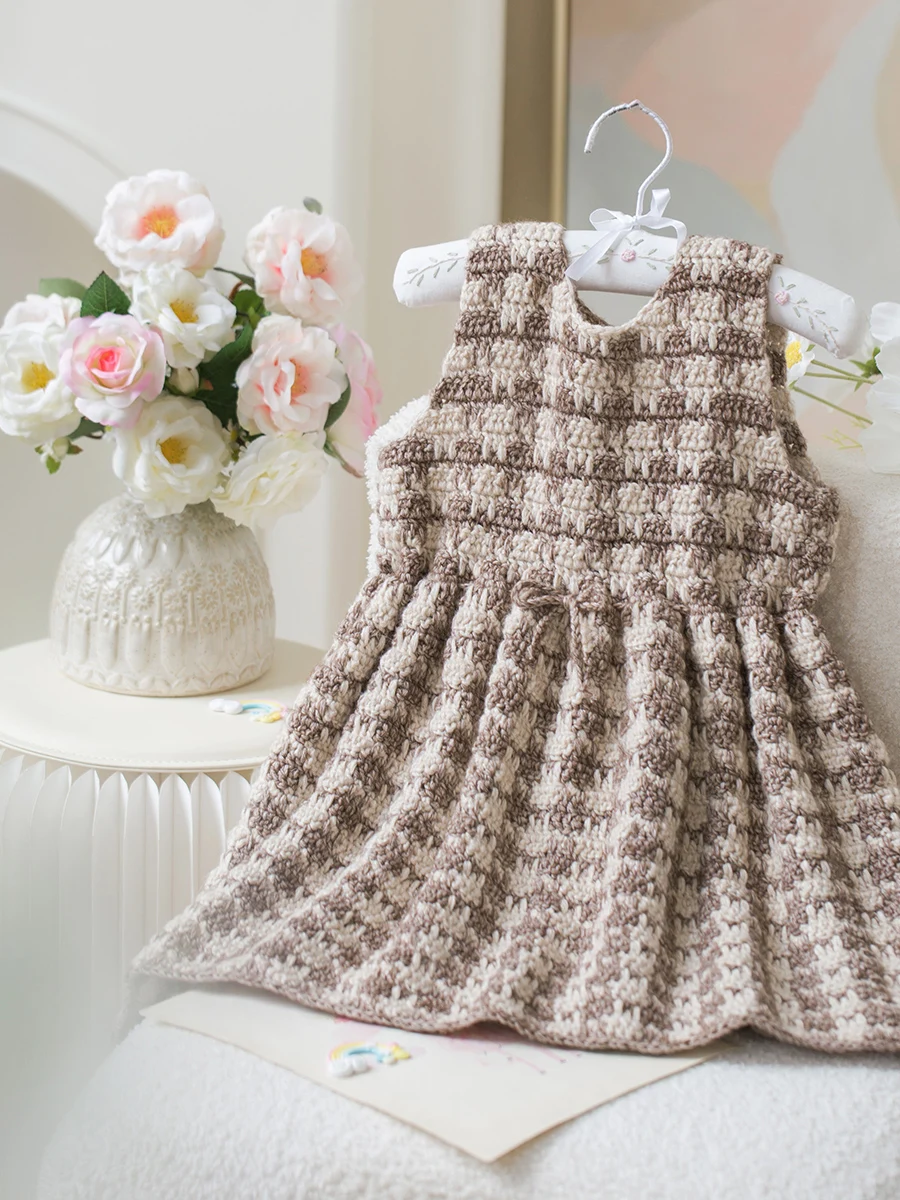 New Mom Handmade Plaid Vest Skirt Knitting DIY Material Kit Yarn Ball Clothing Accessories Handcrafted Fashion Fabric
New Mom Handmade Plaid Vest Skirt Knitting DIY Material Kit Yarn Ball Clothing Accessories Handcrafted Fashion Fabric