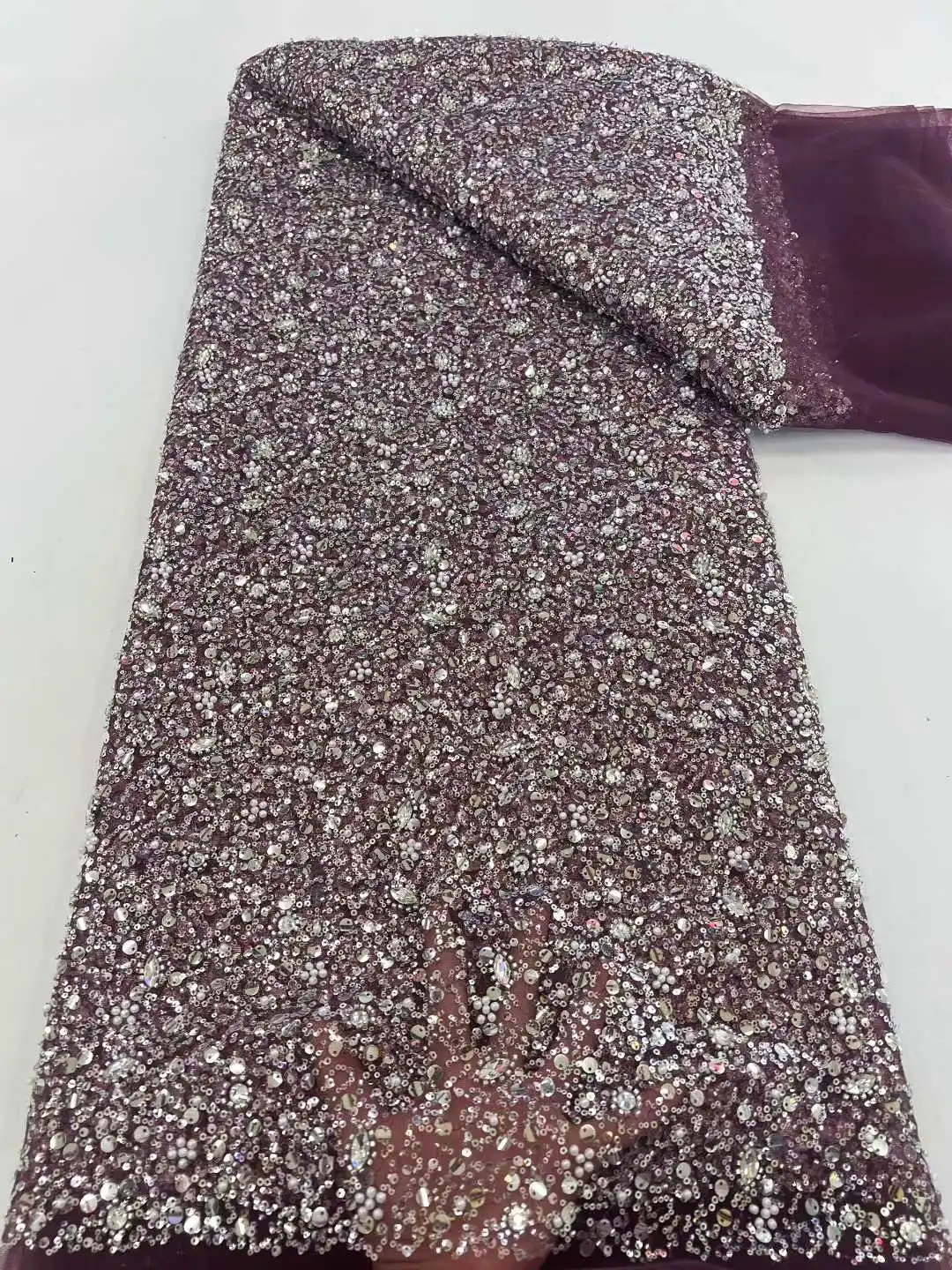 2026 Luxury Hand Beaded Lace Fabric Bridal Fabric High-end Wedding Fabrics French Nigerian Sequins Embroidered on Tulle 5 Yards
2026 Luxury Hand Beaded Lace Fabric Bridal Fabric High-end Wedding Fabrics French Nigerian Sequins Embroidered on Tulle 5 Yards