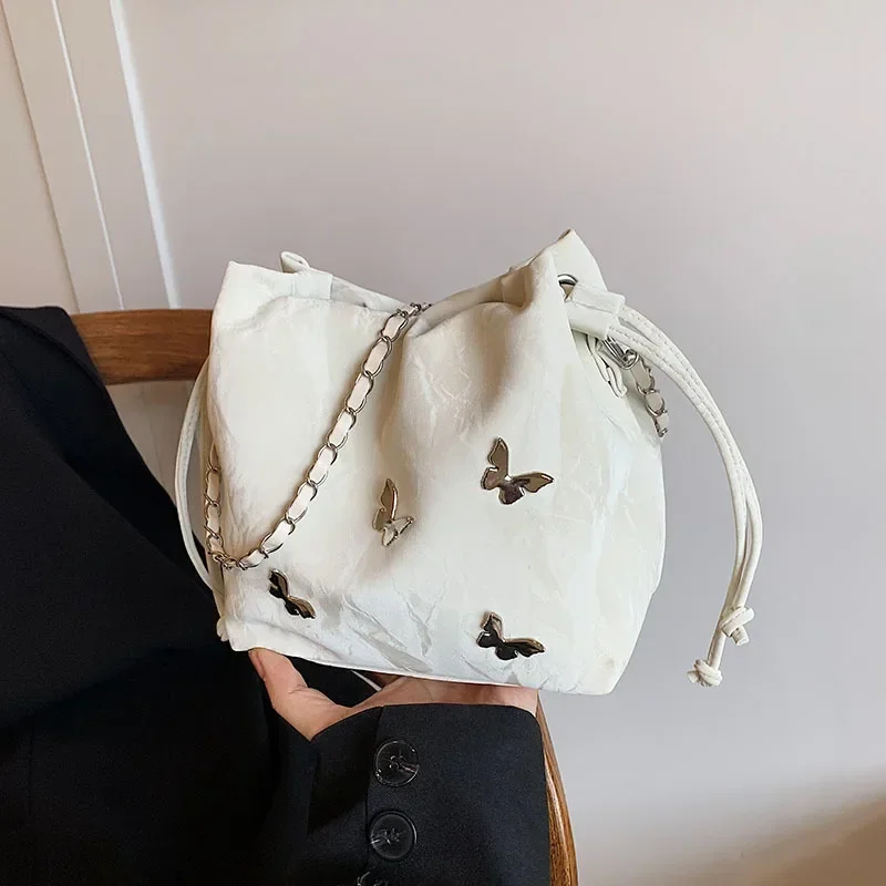 Summer niche super fire butterfly decorative shoulder bag fashionable and popular versatile chain crossbody bucket bag
Summer niche super fire butterfly decorative shoulder bag fashionable and popular versatile chain crossbody bucket bag