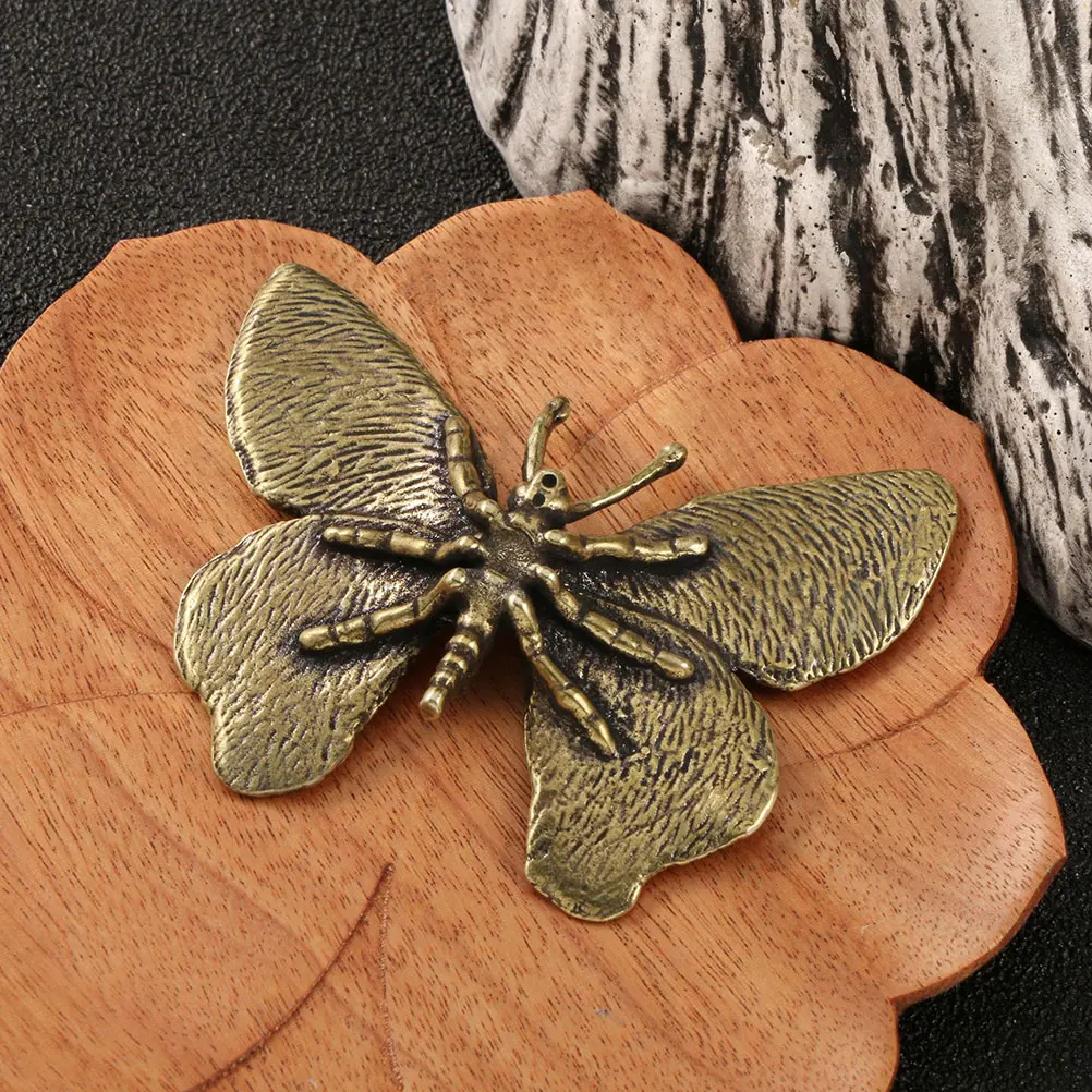 Retro Brass Butterfly Statue Vintage Butterfly Sculpture Butterfly Decor Ornament Copper Insect Statue Crafts Accessory
Retro Brass Butterfly Statue Vintage Butterfly Sculpture Butterfly Decor Ornament Copper Insect Statue Crafts Accessory