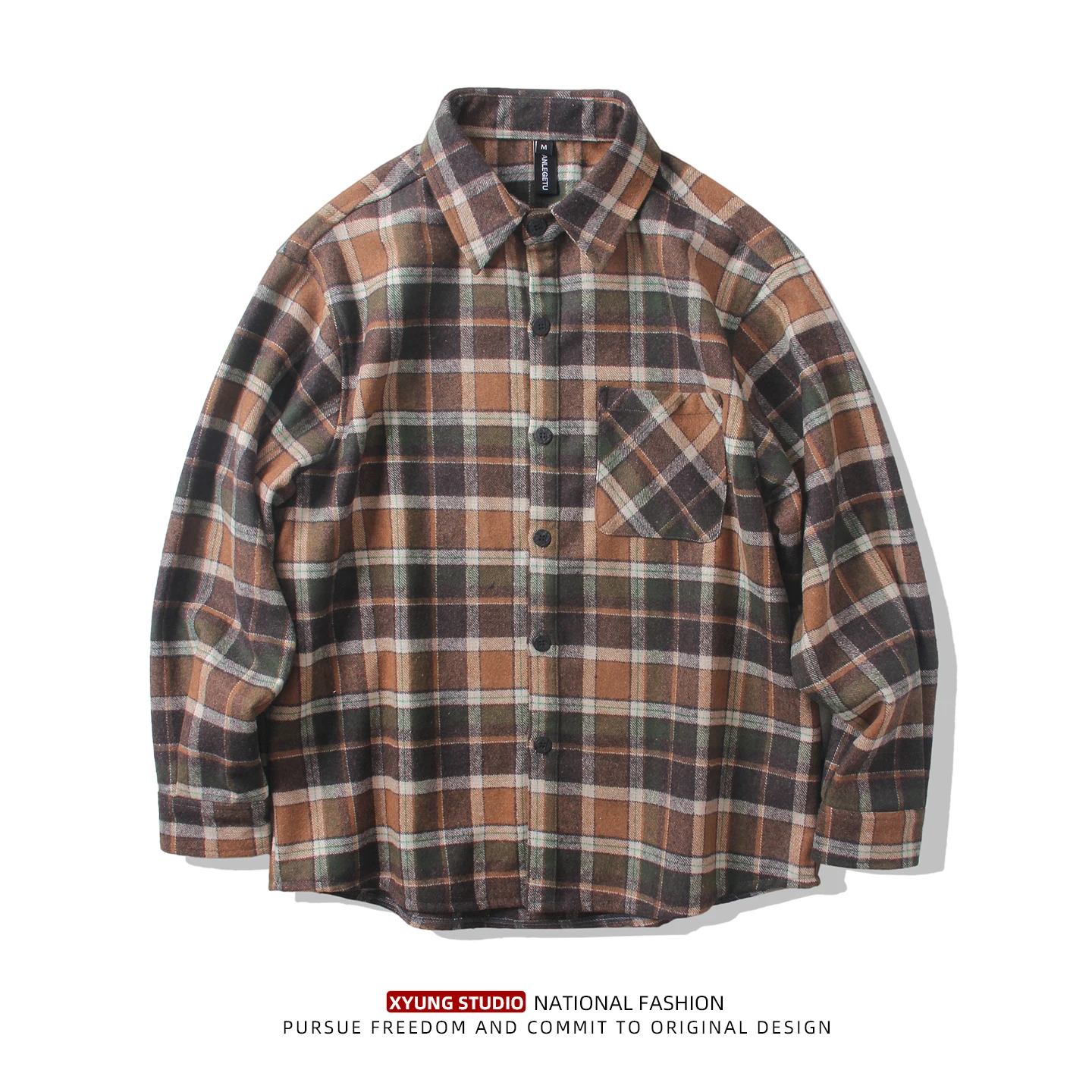 Ретро-рубашка в клетку с длинным рукавом для мужчин, осенне-зимняя, утепленная, повседневная, универсальная верхняя одежда в японском стиле
Ретро-рубашка в клетку с длинным рукавом для мужчин, осенне-зимняя, утепленная, повседневная, универсальная верхняя одежда в японском стиле