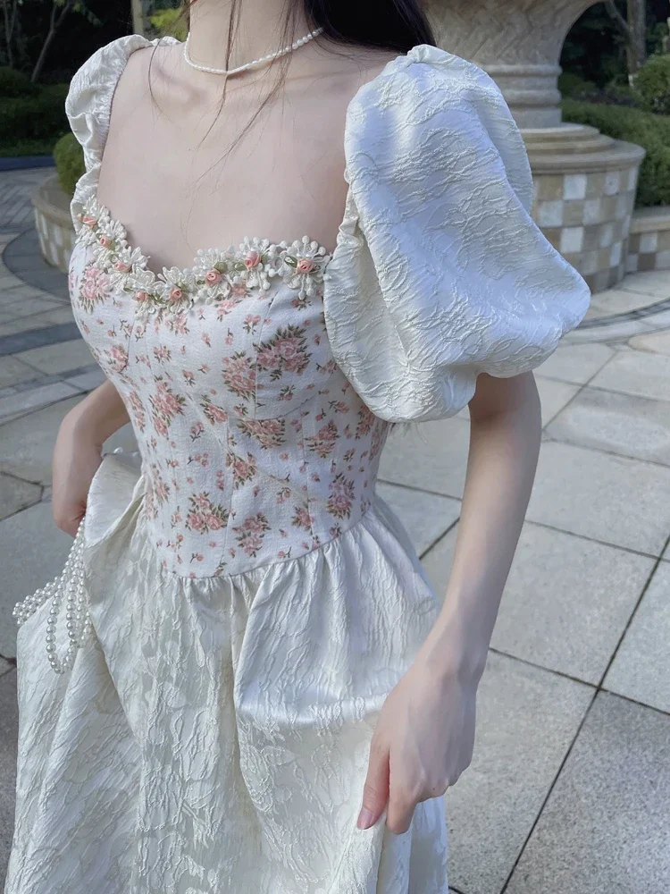 2024 Summer French Vintage Floral Midi Dress Women Causal Slim Korean Fashion Dress Beach Short Sleeve Elegant Dress Office Lady
2024 Summer French Vintage Floral Midi Dress Women Causal Slim Korean Fashion Dress Beach Short Sleeve Elegant Dress Office Lady