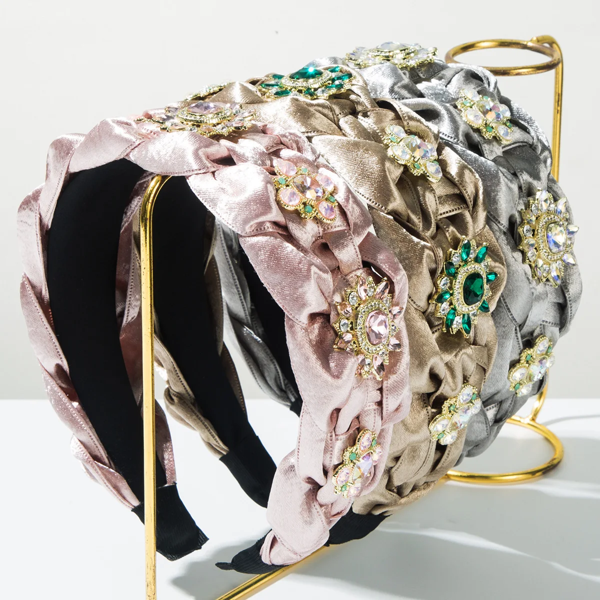 Baroque Rhinestone Crystal Headbands Women Handmade Jewelry Girls Hair Accessories Exquisite Embroidered Wide Fashion Hairband
Baroque Rhinestone Crystal Headbands Women Handmade Jewelry Girls Hair Accessories Exquisite Embroidered Wide Fashion Hairband
