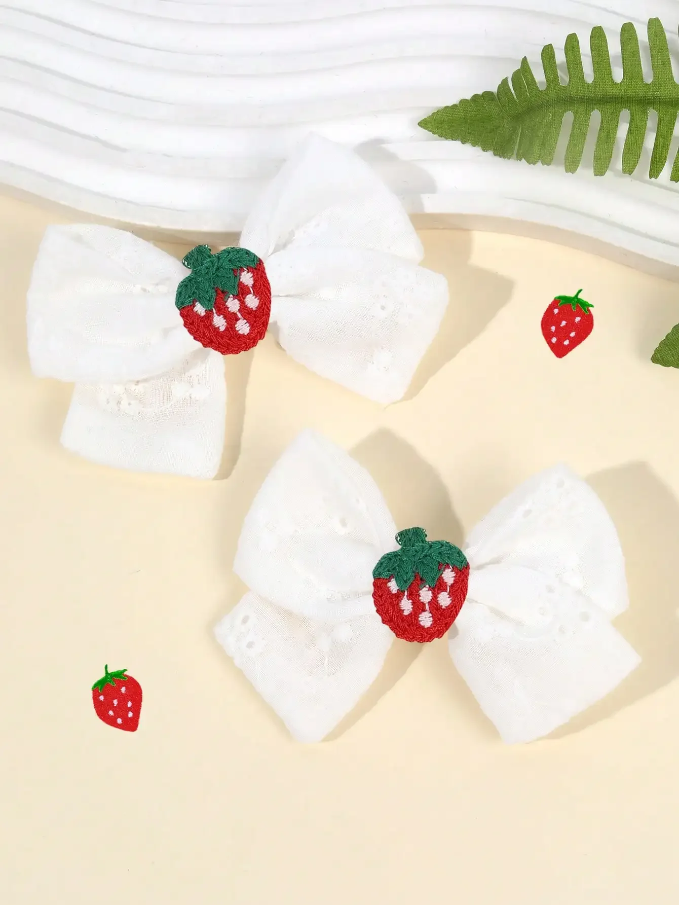 2pcs Strawberry Hair Bows For Toddler Girls Adorable Fruit Bow Hair Clips White Bow Hairpins Soft Fabric Barrettes Girls Daily Headpiece Hairgrips Kids Baby Hair Accessories
2pcs Strawberry Hair Bows For Toddler Girls Adorable Fruit Bow Hair Clips White Bow Hairpins Soft Fabric Barrettes Girls Daily Headpiece Hairgrips Kids Baby Hair Accessories