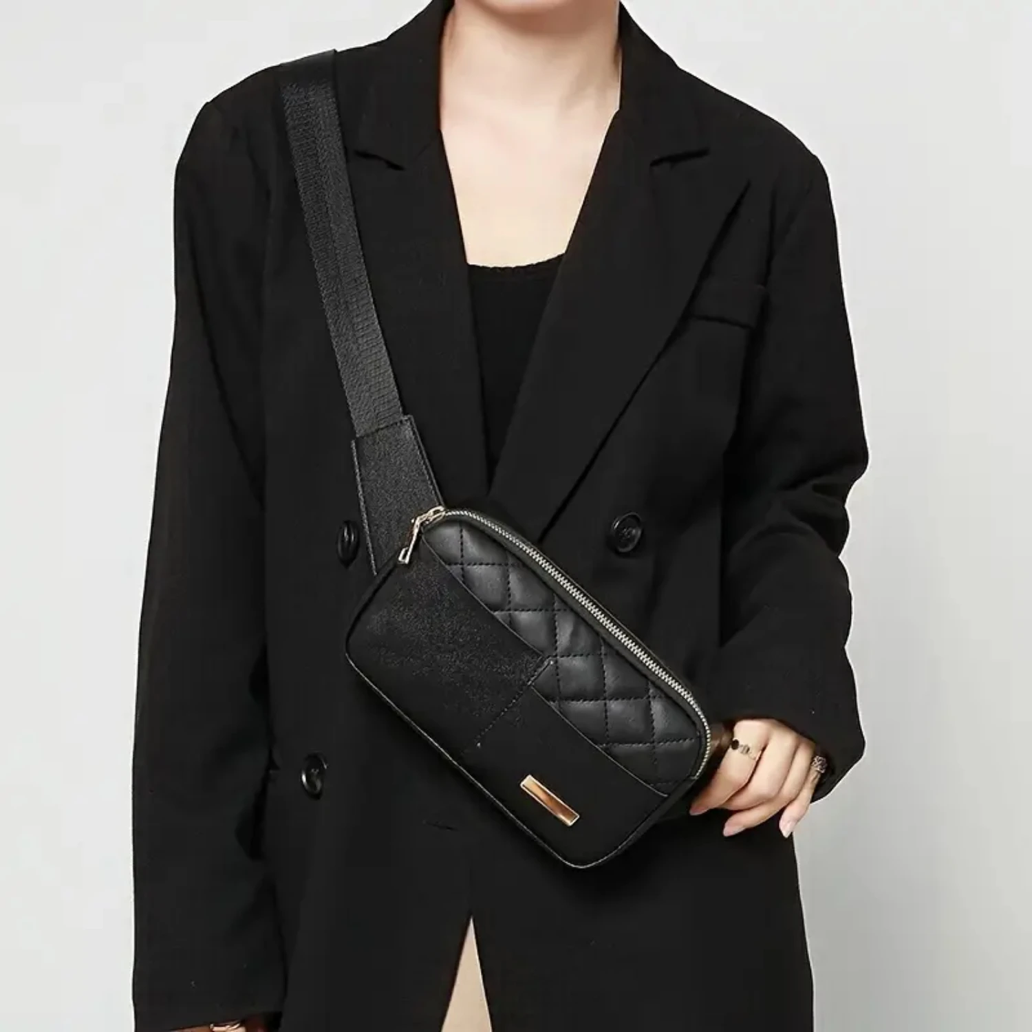 Black Stylish Faux Leather Women's Adjustable Strap Zipper Fanny Pack - Trendy and Fashionable Waist Bag for Everyday Use Wome
Black Stylish Faux Leather Women's Adjustable Strap Zipper Fanny Pack - Trendy and Fashionable Waist Bag for Everyday Use Wome