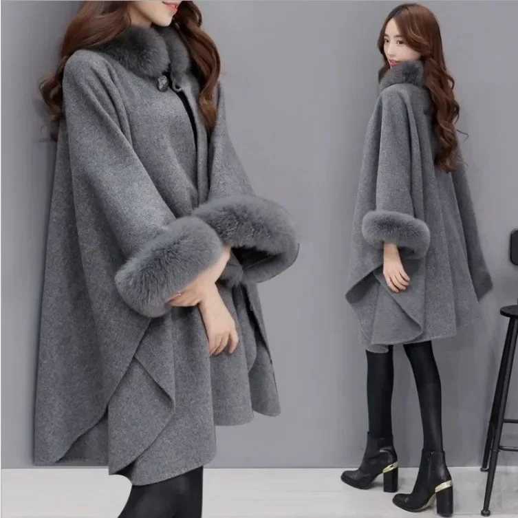 Faux Fur Fox Cloak Coat Full Trim Soft Loose Batwing Cape Turn Down Collar Winter Women Mantlec Woolen Temperament Cape Coat
Faux Fur Fox Cloak Coat Full Trim Soft Loose Batwing Cape Turn Down Collar Winter Women Mantlec Woolen Temperament Cape Coat