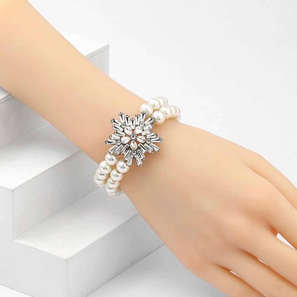 SLBRIDAL Handmade Rhinestones Crystal Pearls Stretch Women Girls Bracelet Bridal Wedding Bracelet Bangle Holiday Dress Jewelry
SLBRIDAL Handmade Rhinestones Crystal Pearls Stretch Women Girls Bracelet Bridal Wedding Bracelet Bangle Holiday Dress Jewelry