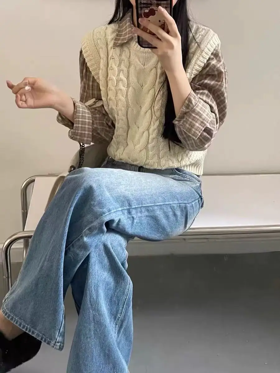 Korean Version Retro Plaid Shirt Women's Oversize Loose Meat Cover Lazy Wind Sun Protection Cardigan Long Sleeves
Korean Version Retro Plaid Shirt Women's Oversize Loose Meat Cover Lazy Wind Sun Protection Cardigan Long Sleeves
