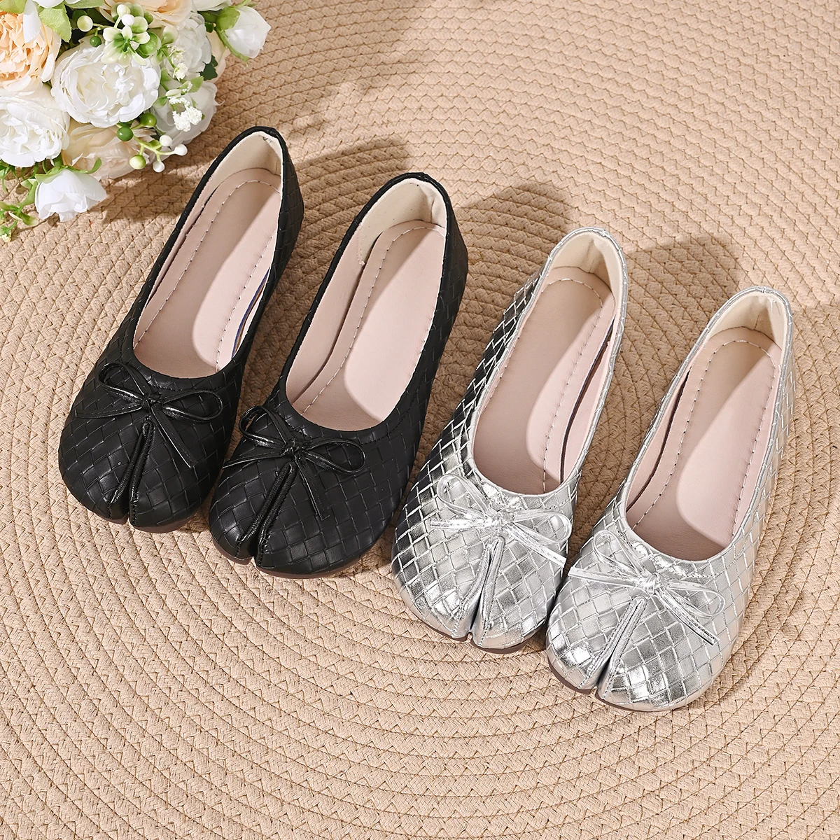 Fashion Weaving Patterns Split Toe Women Tabi Ballet Bow Flats Summer Comfortable Walking Lazy Loafers Casual Girls Dance Shoes
Fashion Weaving Patterns Split Toe Women Tabi Ballet Bow Flats Summer Comfortable Walking Lazy Loafers Casual Girls Dance Shoes