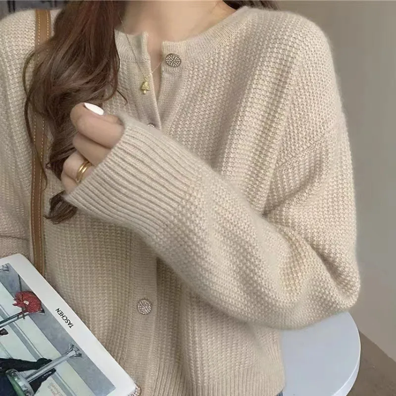 Crew Neck Waffle Korean Version Small Knitted Cardigan Women's Clothing Spring Autumn New Lazy Wind Sweater Jacket Women's Top
Crew Neck Waffle Korean Version Small Knitted Cardigan Women's Clothing Spring Autumn New Lazy Wind Sweater Jacket Women's Top