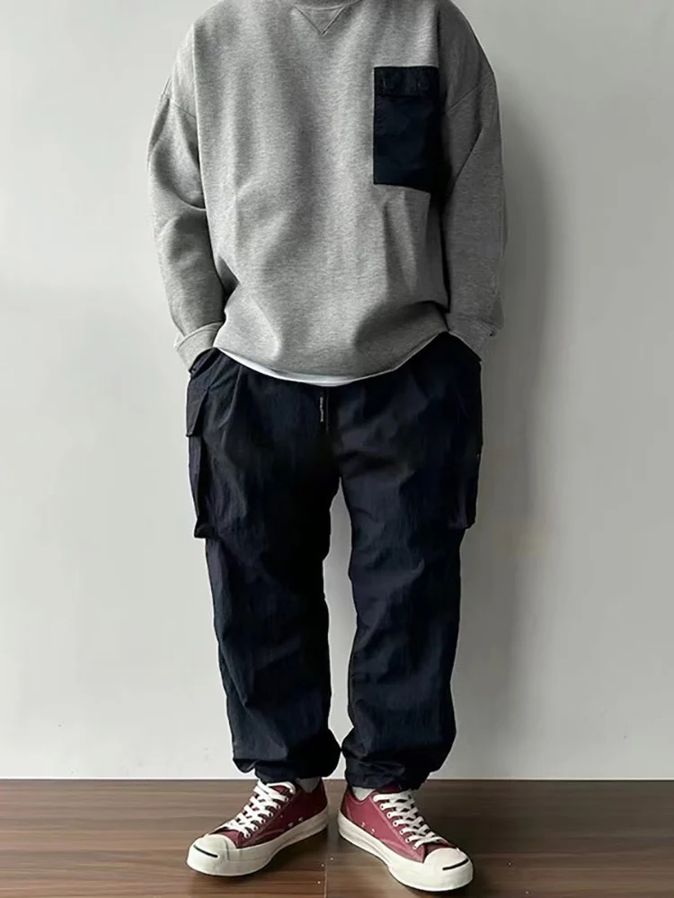 Брюки нейлоновые повседневные, водонепроницаемые, свободного кроя, конические, с завязками, функциональные, для отдыха, молодежные, стильные
Брюки нейлоновые повседневные, водонепроницаемые, свободного кроя, конические, с завязками, функциональные, для отдыха, молодежные, стильные