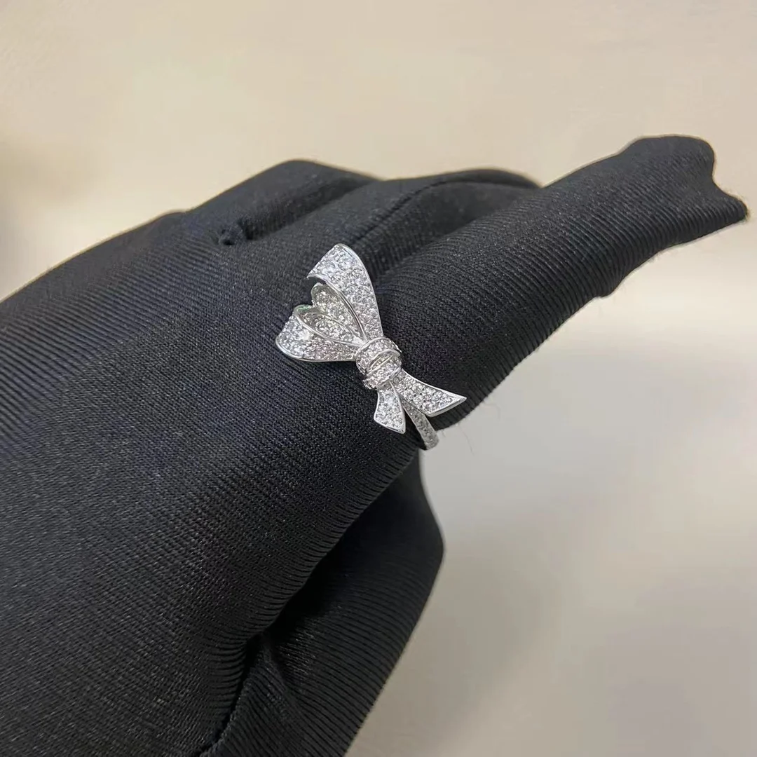 Classic luxury jewelry European butterfly shaped AAAA zircon sterling silver women's ring
Classic luxury jewelry European butterfly shaped AAAA zircon sterling silver women's ring