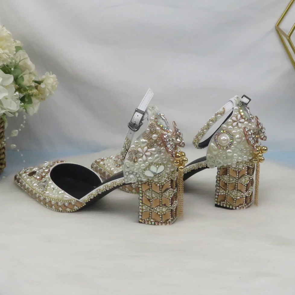 Luxury cyrstal wedding shoes with matching bags woman fashion High heels Women party dress shoes round toe Platform shoes
Luxury cyrstal wedding shoes with matching bags woman fashion High heels Women party dress shoes round toe Platform shoes