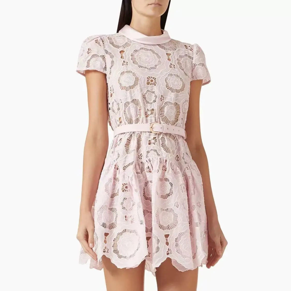 High Quality 2026 Summer New Women Lace Midi Dress Stand Collar Embroidery Hollow Out Short Sleeve Zipper Mini Party Dresses
High Quality 2026 Summer New Women Lace Midi Dress Stand Collar Embroidery Hollow Out Short Sleeve Zipper Mini Party Dresses