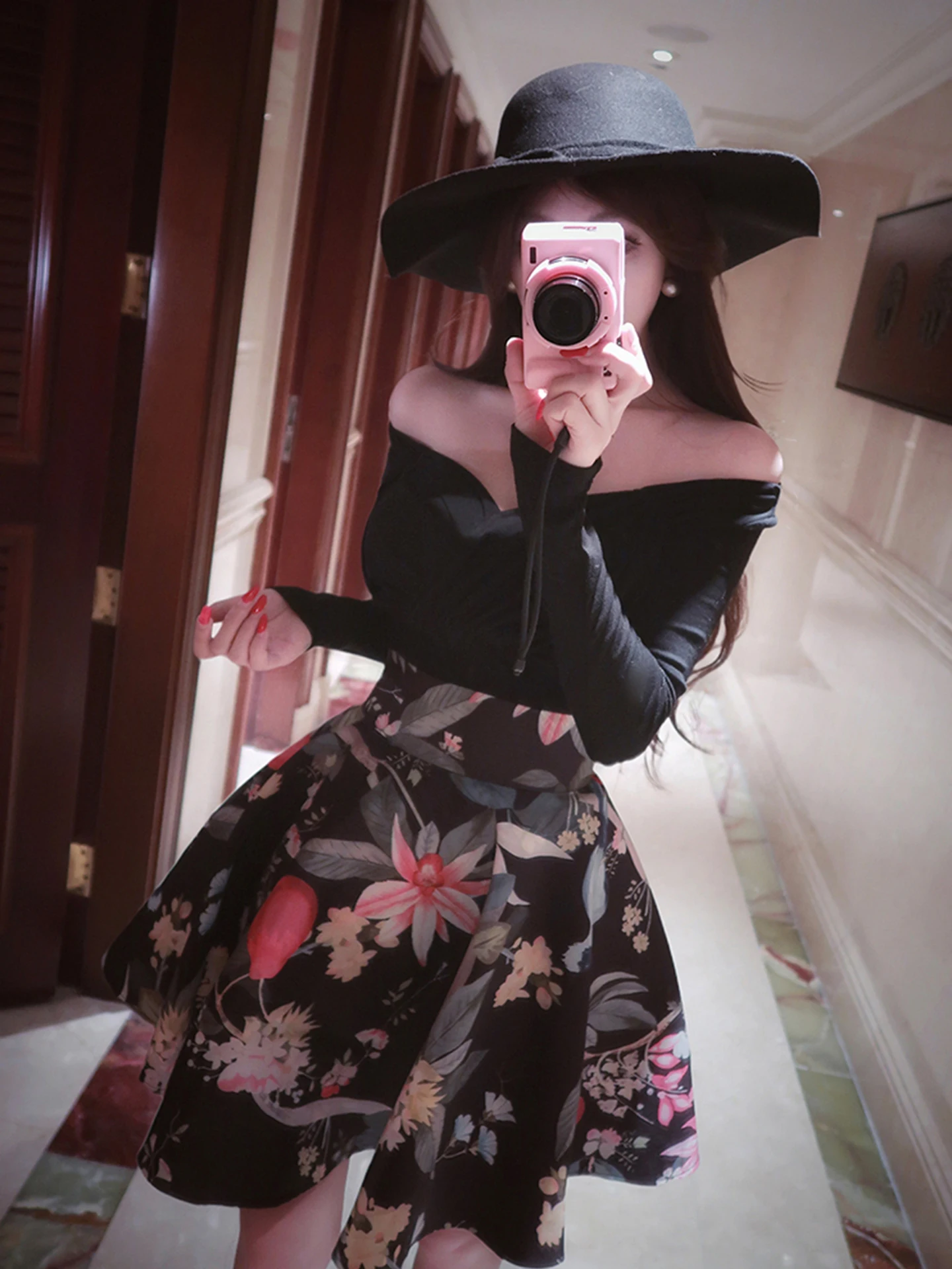XZY plus Size Retro Slim Fit V-Ne oulder Bared Women's Top And High Waist Floral Print Skirt Set Winter Faion
XZY plus Size Retro Slim Fit V-Ne oulder Bared Women's Top And High Waist Floral Print Skirt Set Winter Faion