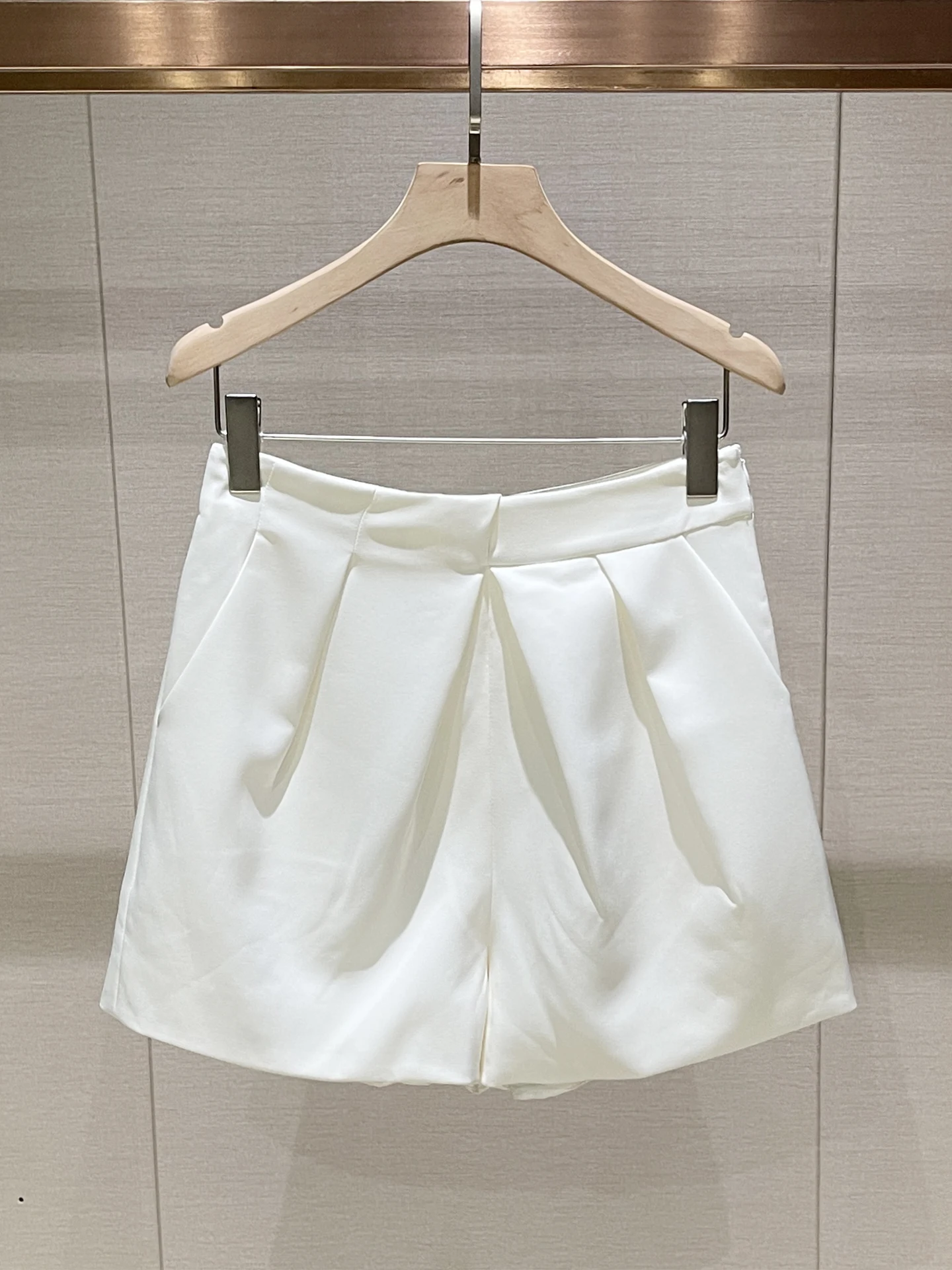 Утягивающие повседневные белые женские широкие брюки с высокой талией, удобные дышащие повседневные брюки с высокой талией для женщин, зима 2025
Утягивающие повседневные белые женские широкие брюки с высокой талией, удобные дышащие повседневные брюки с высокой талией для женщин, зима 2025