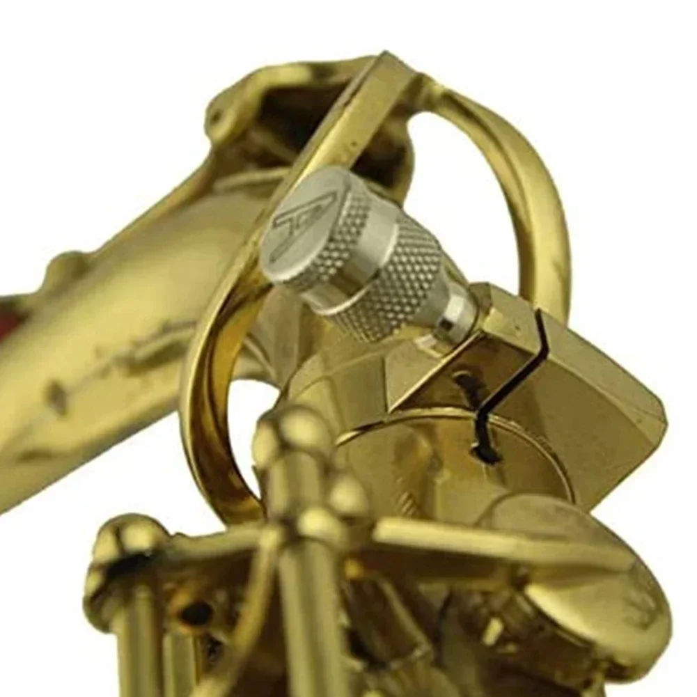 Sax Curved Neck Screw Professional Saxophone Screw Music Concerts Copper Material Easy Installation High Quality Improved Sound
Sax Curved Neck Screw Professional Saxophone Screw Music Concerts Copper Material Easy Installation High Quality Improved Sound
