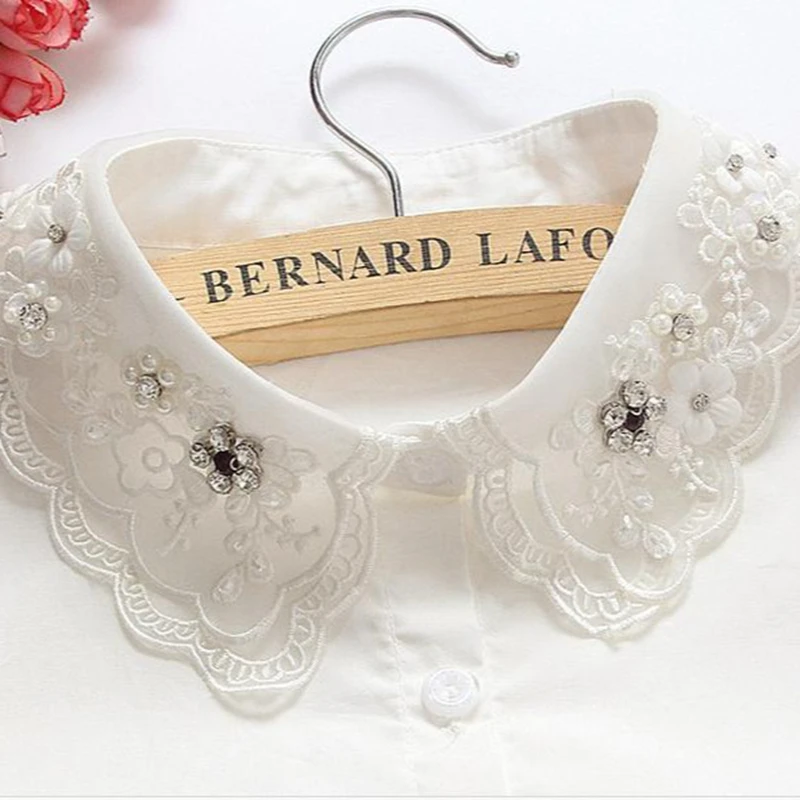 White Bead Rhinestone Hollow Out Half Shirt Fake Collar Decorative Shirt Collar Embroidery Blouse Sweater Lapel False Collar
White Bead Rhinestone Hollow Out Half Shirt Fake Collar Decorative Shirt Collar Embroidery Blouse Sweater Lapel False Collar