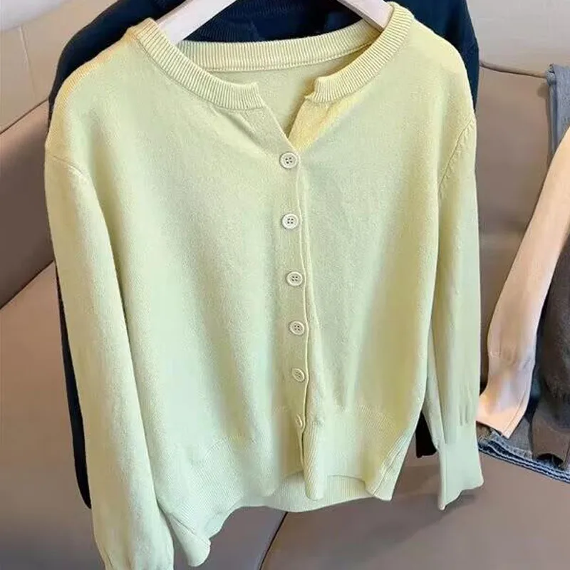 Вязаный свитер, женские кардиганы, новый черный вязаный свитер с длинным рукавом и круглым вырезом, кардиган, женские топы, трикотажные изделия Sueters De Mujer Q959
Вязаный свитер, женские кардиганы, новый черный вязаный свитер с длинным рукавом и круглым вырезом, кардиган, женские топы, трикотажные изделия Sueters De Mujer Q959