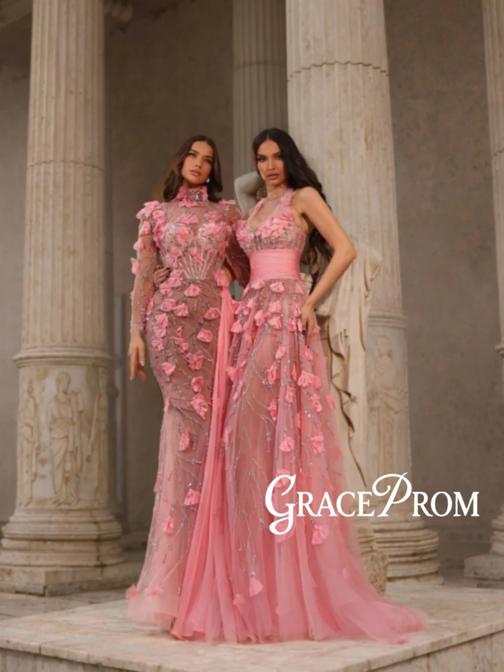 Popular Pink 3D Floral Evening Dress With Side Train Sparkling Crystal Wedding Party Gowns Customized High Collar Banquet Gowns
Popular Pink 3D Floral Evening Dress With Side Train Sparkling Crystal Wedding Party Gowns Customized High Collar Banquet Gowns