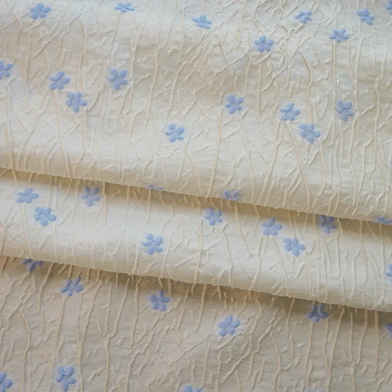 Светло-бежевая тисненая цветочная ткань, треснутый жаккардовый материал платья, весна-лето, текстурированная одежда с цветами, элегантный декор, текстиль
Светло-бежевая тисненая цветочная ткань, треснутый жаккардовый материал платья, весна-лето, текстурированная одежда с цветами, элегантный декор, текстиль
