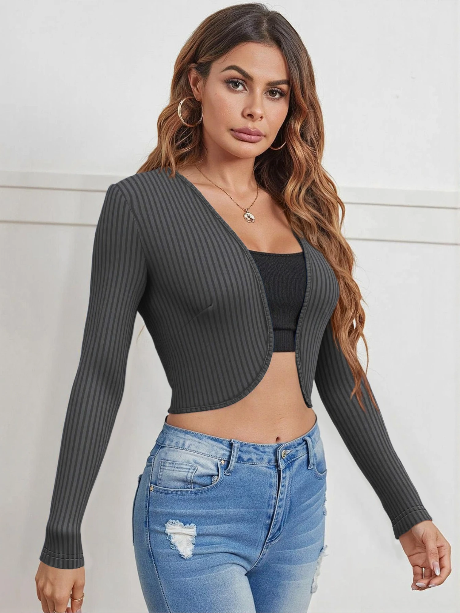 Модный укороченный кардиган INS для женщин, эластичный топ с длинными рукавами в рубчик, облегающая многослойная блузка в европейском стиле
Модный укороченный кардиган INS для женщин, эластичный топ с длинными рукавами в рубчик, облегающая многослойная блузка в европейском стиле