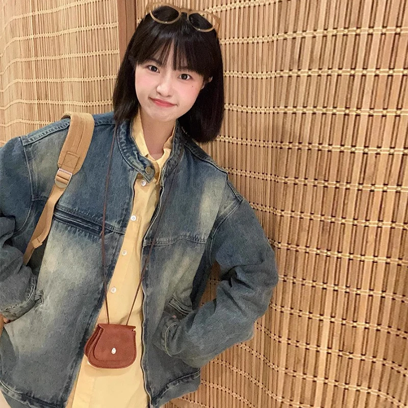 Washed Denim Jacket Women's Spring Autumn Large Size Loose Hong Kong Style Commute Wind Outerwear Long Sleeve Stand Collar
Washed Denim Jacket Women's Spring Autumn Large Size Loose Hong Kong Style Commute Wind Outerwear Long Sleeve Stand Collar