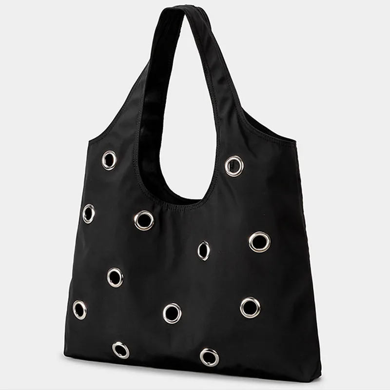 Модная сумка-тоут с вырезами и заклепками, большая вместительная сумка, роскошная мягкая нейлоновая сумка через плечо, женская сумка, трендовая большая сумка-шоппер
Модная сумка-тоут с вырезами и заклепками, большая вместительная сумка, роскошная мягкая нейлоновая сумка через плечо, женская сумка, трендовая большая сумка-шоппер