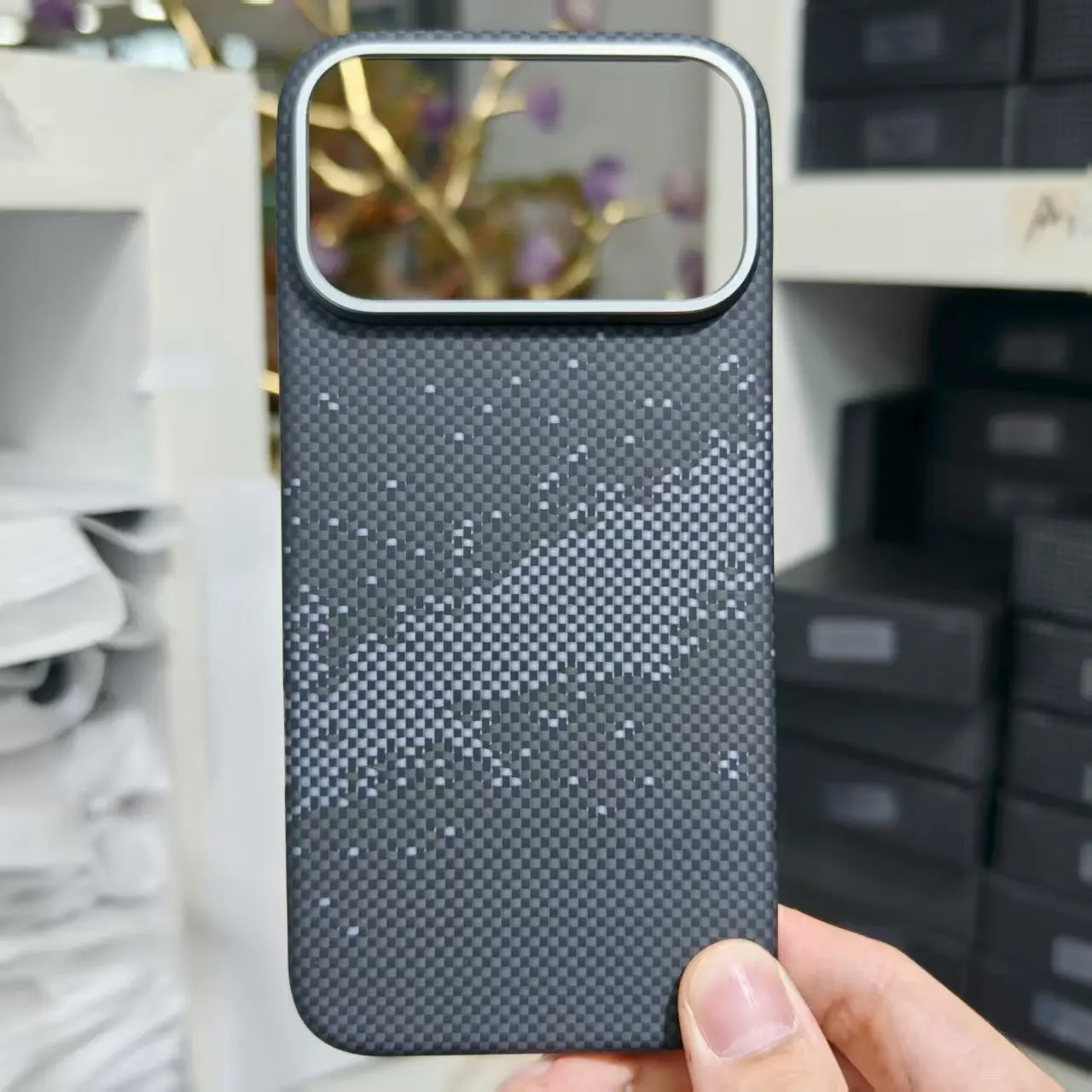 Чехол из углеродного волокна Macropore для iPhone17ProMax/iPhone17Pro, защита объектива, чехол для телефона из арамидного волокна с магнитным чехлом Magsafe
Чехол из углеродного волокна Macropore для iPhone17ProMax/iPhone17Pro, защита объектива, чехол для телефона из арамидного волокна с магнитным чехлом Magsafe