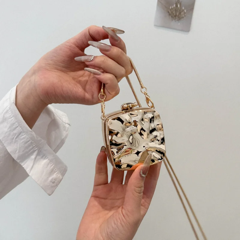 Acrylic Mini Bags for Women Trend 2024 Metallic Fashion Cute Evening Handbag Woman Party Chain Hard Small Shoulder Crossbody Bag
Acrylic Mini Bags for Women Trend 2024 Metallic Fashion Cute Evening Handbag Woman Party Chain Hard Small Shoulder Crossbody Bag